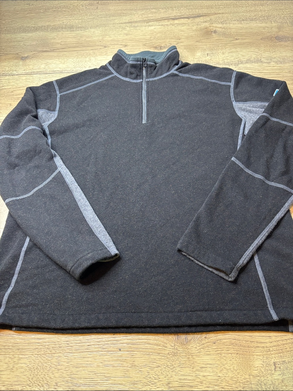 Men’s KUHL Thor Black Fleece Quarter-Zip with Heather Gray Accents Size XL